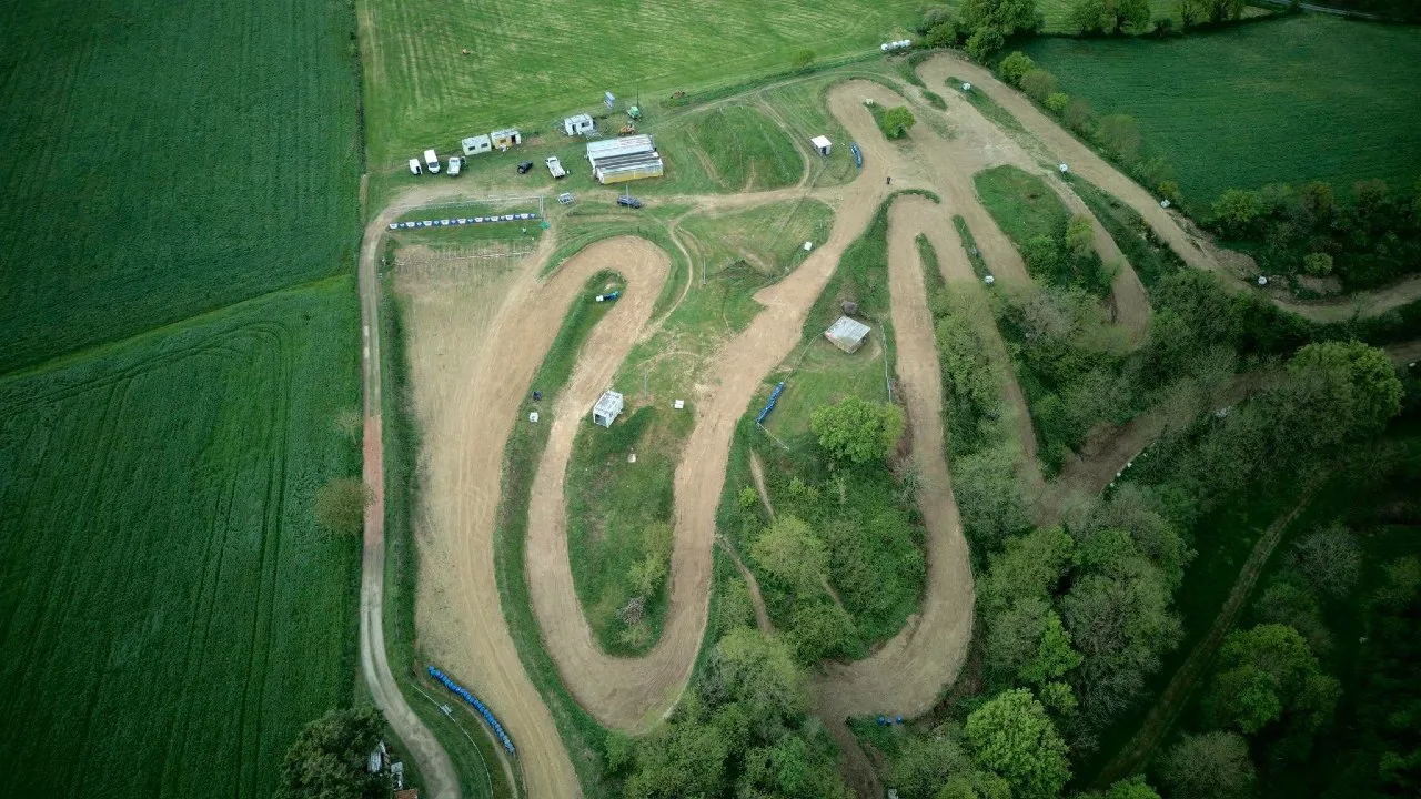Moto loisirs 49